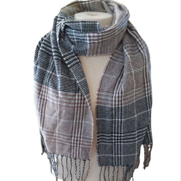 Vince Camuto Plaid Neutral Fringe Classic Scarf - Picture 1 of 9